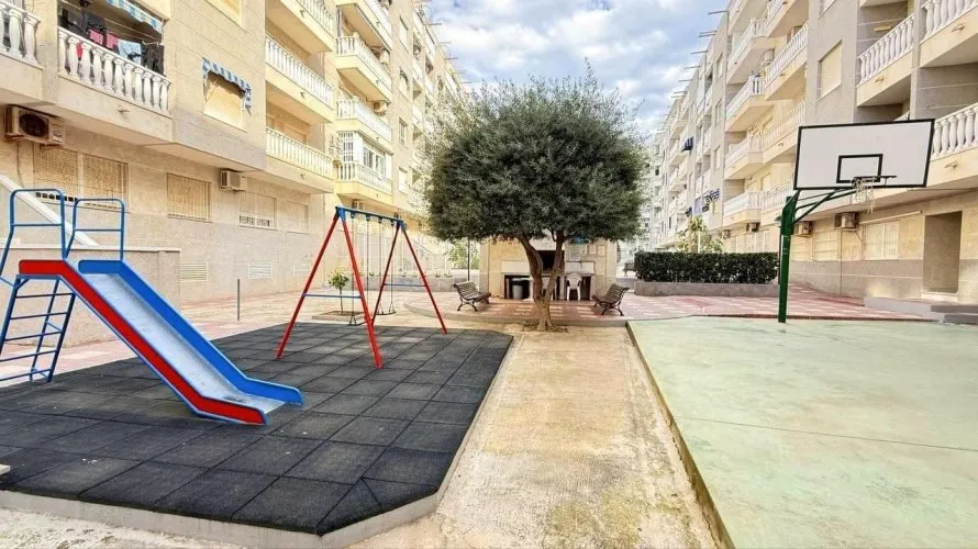 Apartment de 1 chambre à Torrevieja, Espagne No. 3336