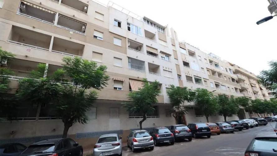 Apartment de 2 chambres à Torrevieja, Espagne No. 3380