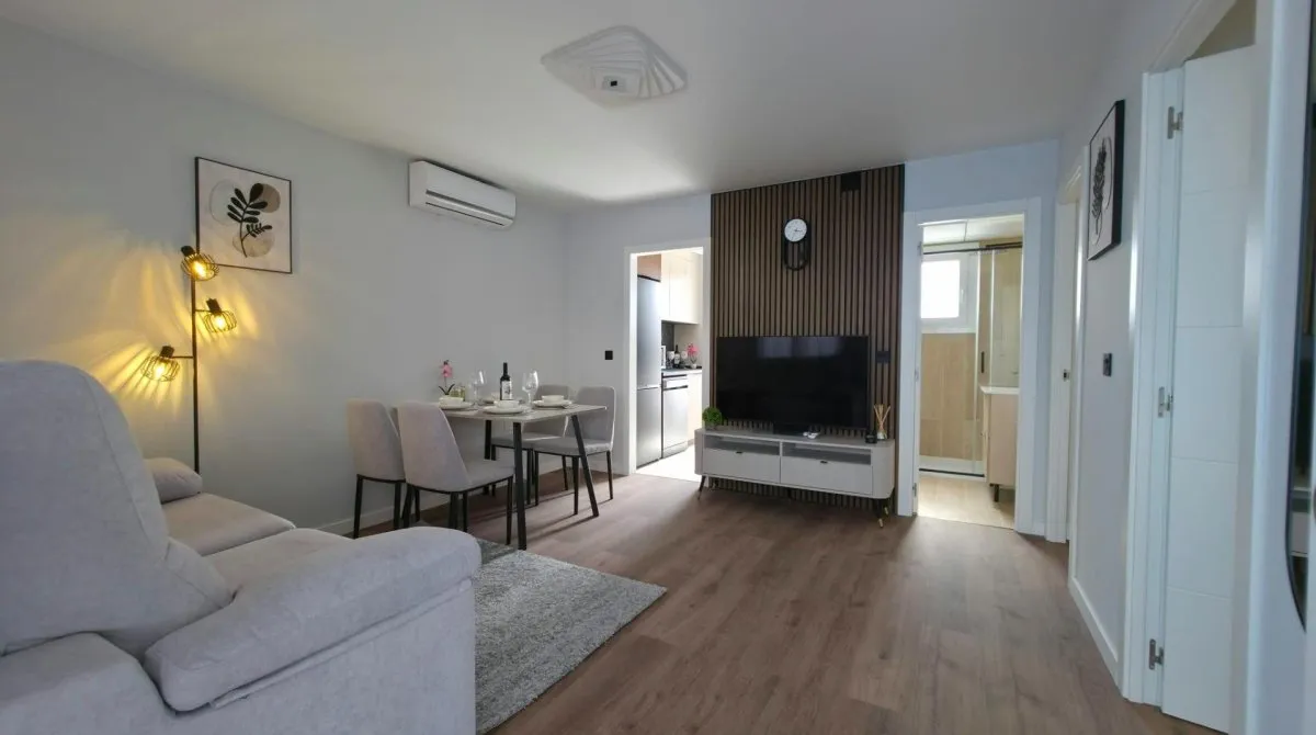 Bungalow de 2 chambres à Torrevieja, Espagne No. 3436