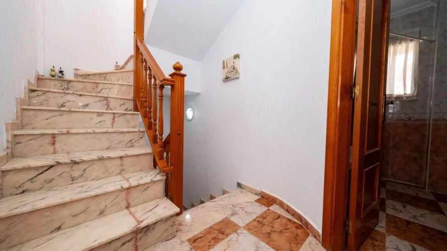 Villa de 96m² à La Zenia, Espagne No. 3465 № 6