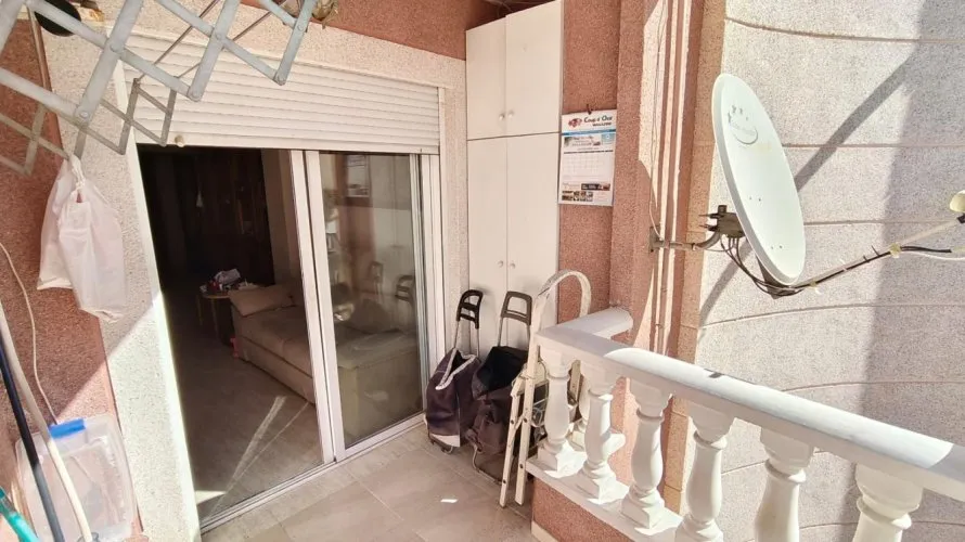 Apartment de 3 chambres à Torrevieja, Espagne No. 3489 № 2