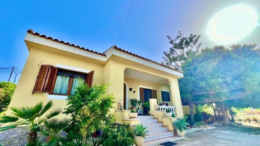 Villa de 3 chambres à Daya Vieja, Espagne No. 3321 № 20