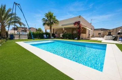 Apartment de 3 chambres à Torrevieja, Espagne No. 3350