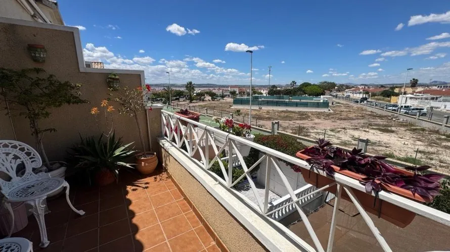 House de 2 chambres à Torrevieja, Espagne No. 3288 № 12