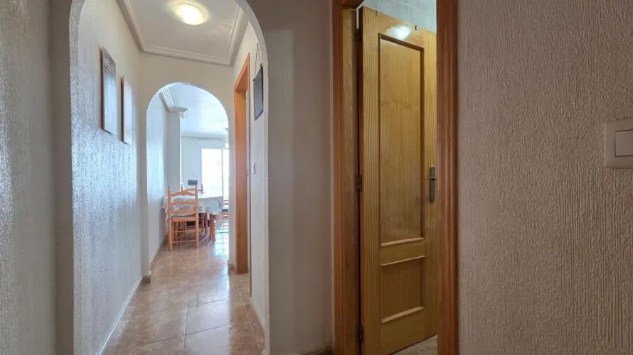 Apartment de 2 chambres à Torrevieja, Espagne No. 3348 № 3