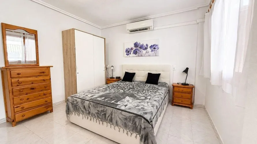 Penthouse de 2 chambres à Torrevieja, Espagne No. 3315