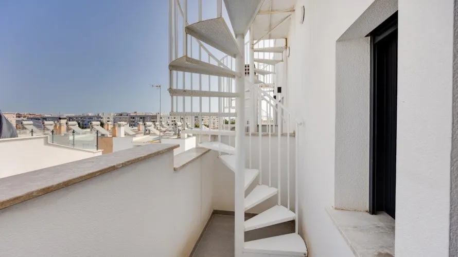 House de 2 chambres à Guardamar del Segura, Espagne No. 3384 № 1