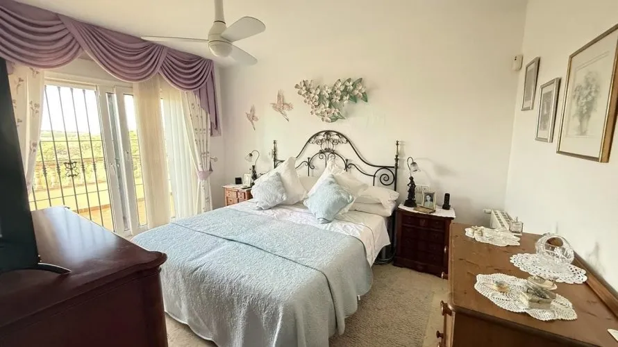 Villa de 220m² à Alicante, Espagne No. 3476 № 9