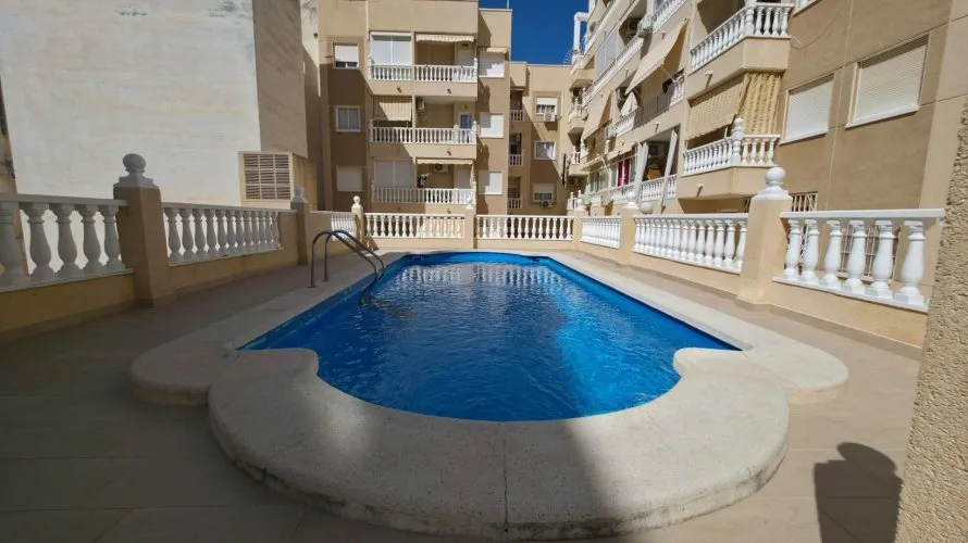 Apartment de 3 chambres à Torrevieja, Espagne No. 3317