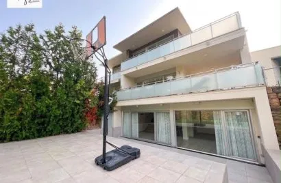 Apartment de 4 chambres à Chiva, Espagne No. 3356