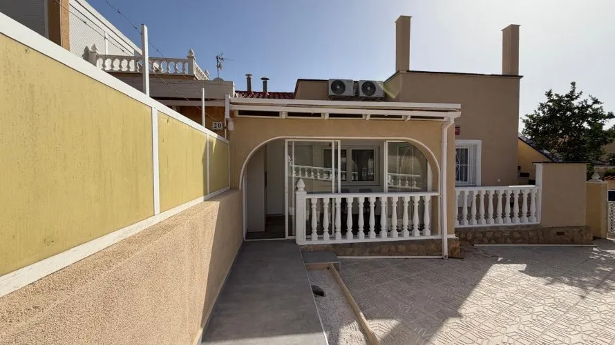 House de 2 chambres à Torrevieja, Espagne No. 3298 № 25
