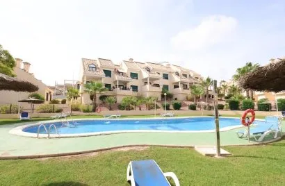 Apartment de 2 chambres à Alicante, Espagne No. 3576