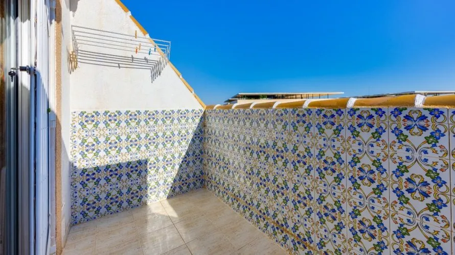 Penthouse de 61m² à Torrevieja, Espagne No. 3506 № 6