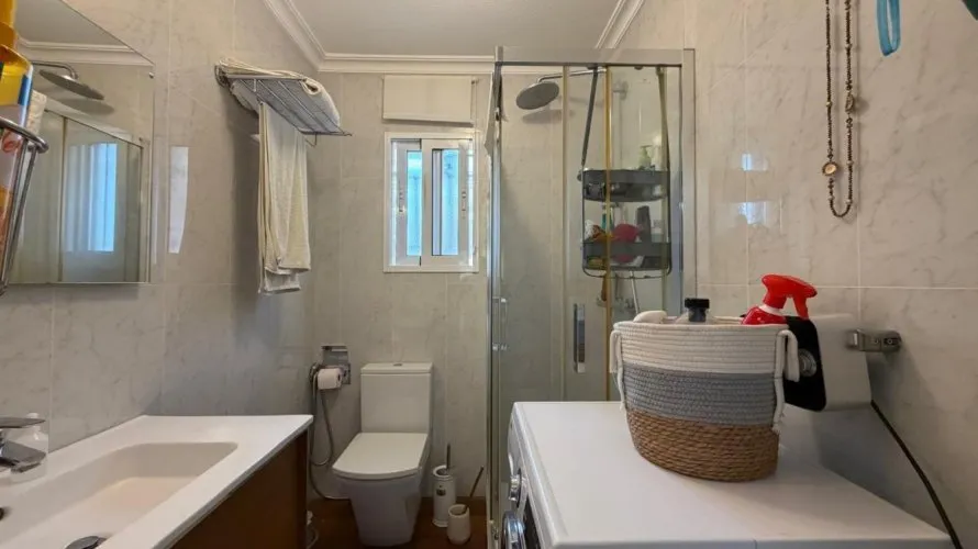 Villa de 4 chambres à Alicante, Espagne No. 3556 № 1
