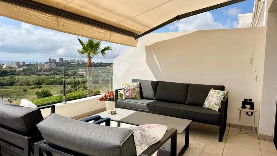 Duplex de 3 chambres à La Zenia, Espagne No. 3595
