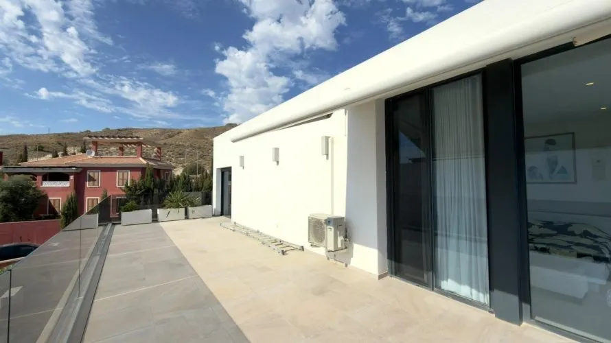 Villa de 324m² à Finestrat, Espagne No. 3582 № 15