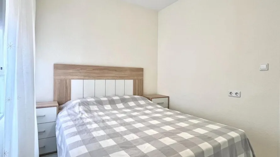 Bungalow de 2 chambres à Torrevieja, Espagne No. 3631