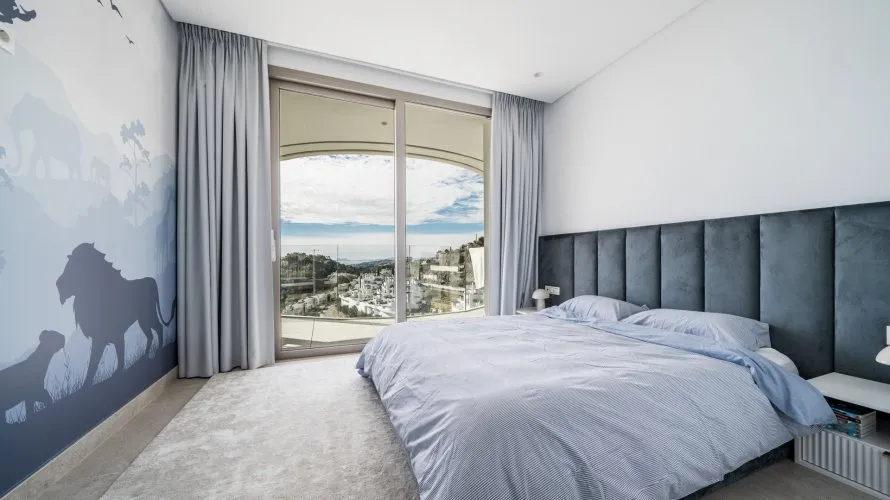 Квартира с 2 спальнями в  Нуэва Андалусия, Испания №331 № 1