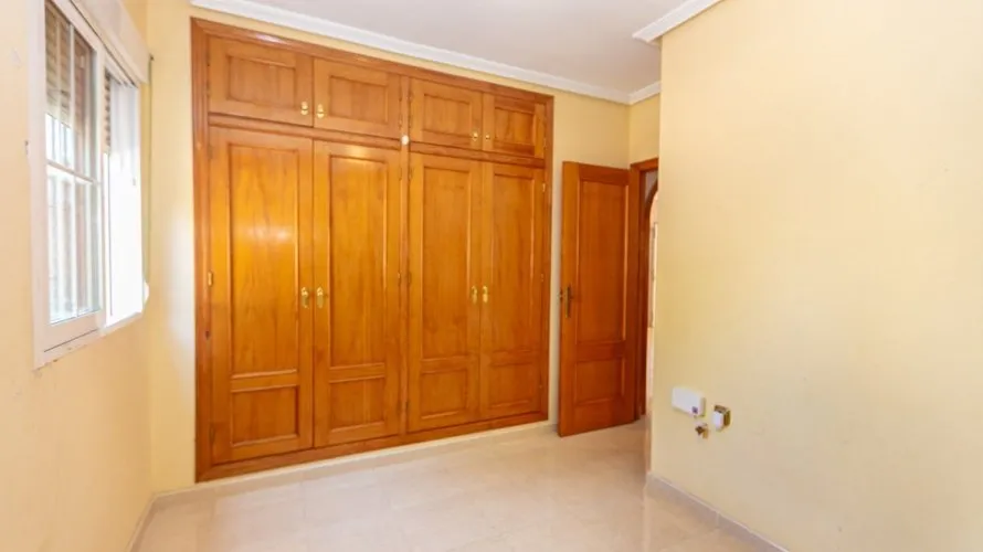 Квартира 71м² в Аликанте, Испания №3467 № 11