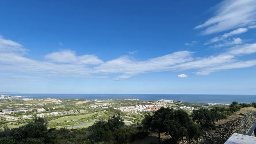 2 bedrooms penthouse for sale , Estepona, Spain No. 932