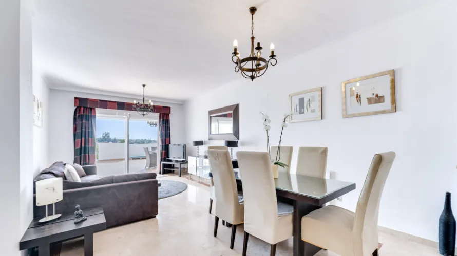 3 bedrooms apartment for sale , Estepona, Spain No. 649 № 16