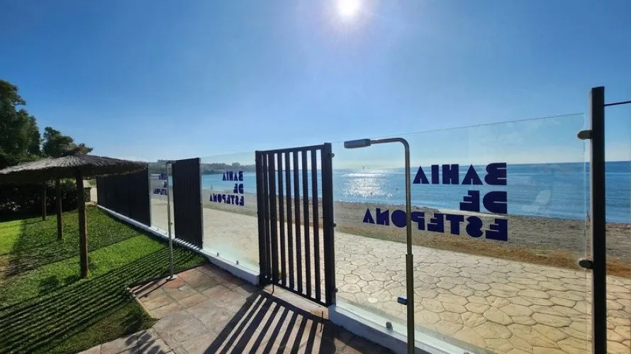 2 bedrooms apartment for sale , Estepona, Spain No. 615 № 2
