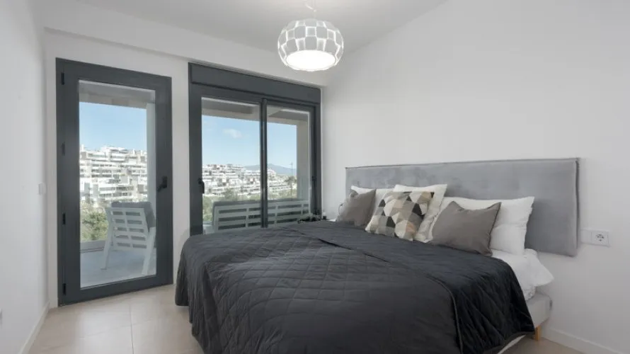 3 bedrooms apartment for sale , Estepona, Spain No. 395 № 16