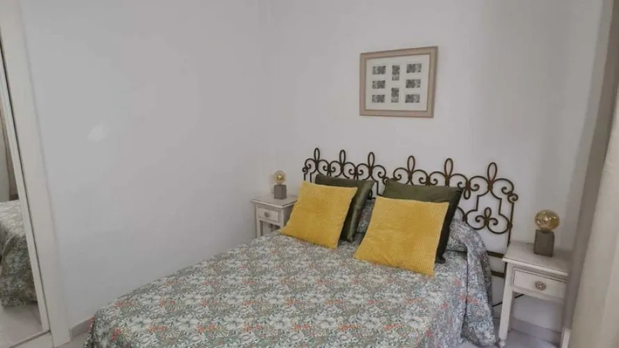 2 bedrooms apartment for sale , Fuengirola, Spain No. 628 № 12