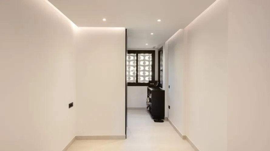 3 bedrooms apartment for sale , Marbella, Spain No. 364 № 9