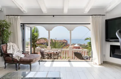 2 bedrooms house for sale , Fuengirola, Spain No. 1074