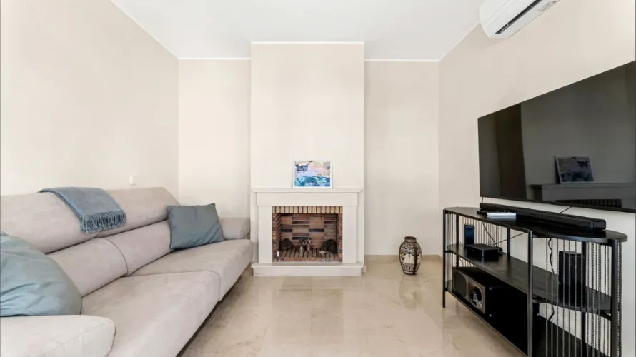 5 bedrooms villa for sale , Mijas Costa, Spain No. 993 № 13