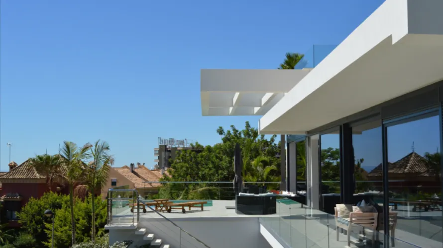 5 bedrooms villa for sale , Marbella, Spain No. 1023 № 2