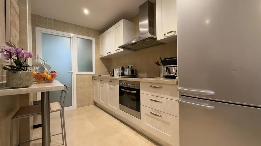 3 bedrooms apartment for sale , Benahavis, Spain No. 935 № 11
