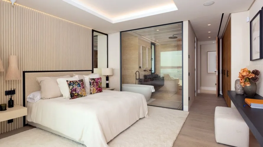2 bedrooms apartment for sale , Estepona, Spain No. 471 № 3