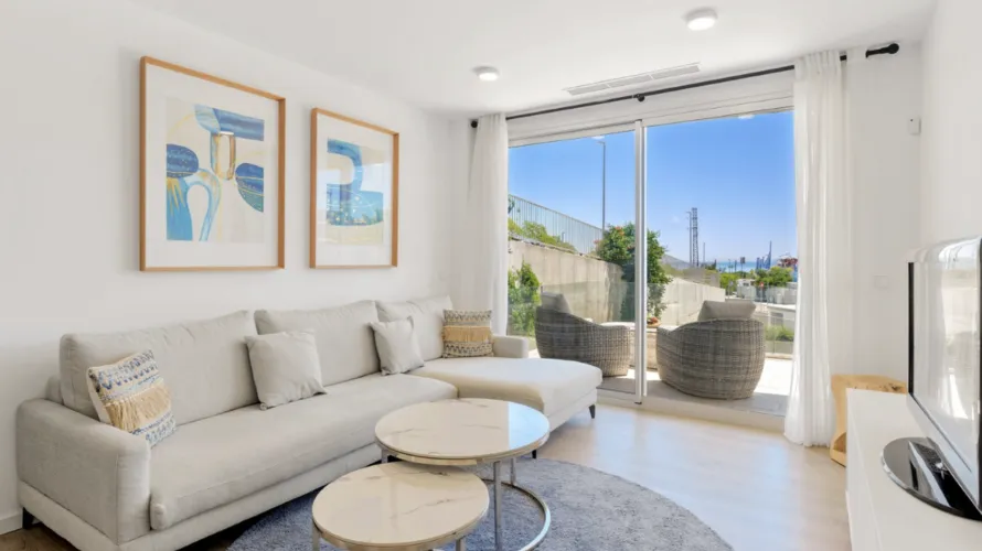 3 bedrooms apartment for sale , Estepona, Spain No. 952 № 10