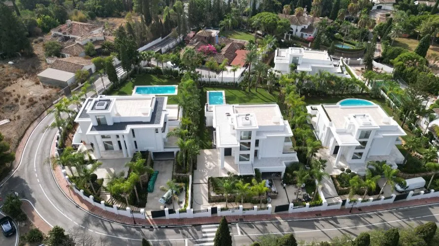 6 bedrooms villa for sale , Marbella, Spain No. 388 № 12