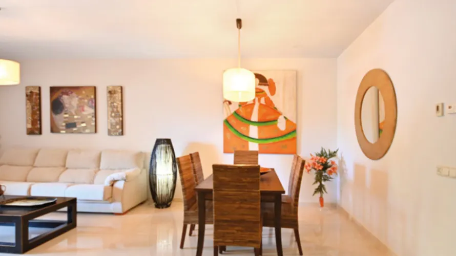 2 bedrooms apartment for sale , Cortes (San Pedro De Alcantara), Spain No. 1070 № 1