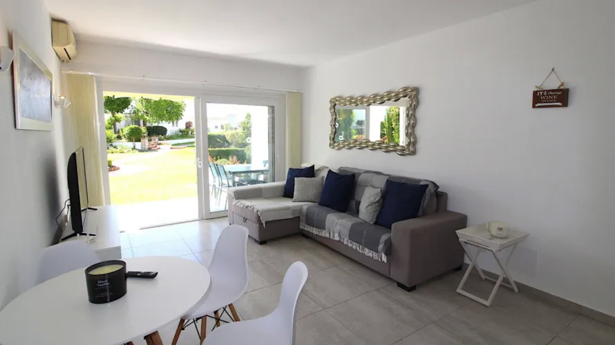 2 bedrooms apartment for sale , Estepona, Spain No. 1053 № 6