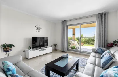 2 bedrooms apartment for sale , Estepona, Spain No. 1052