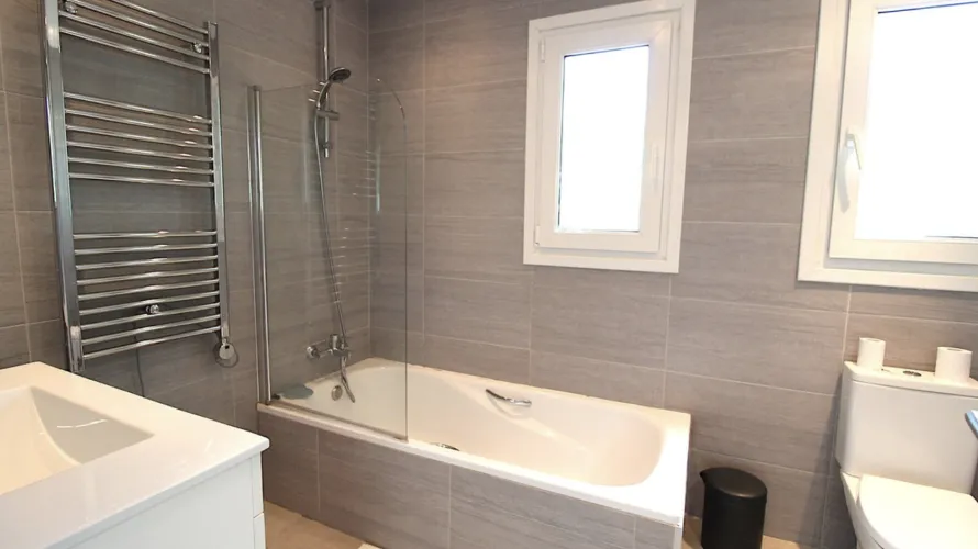 2 bedrooms apartment for sale , Estepona, Spain No. 1053 № 4