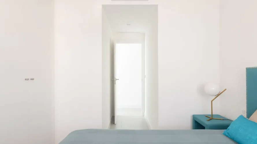 3 bedrooms apartment for sale , Estepona, Spain No. 737 № 5