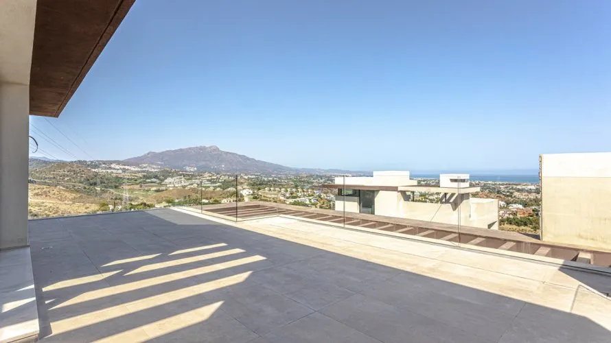 4 bedrooms villa for sale , Benahavis, Spain No. 194 № 1