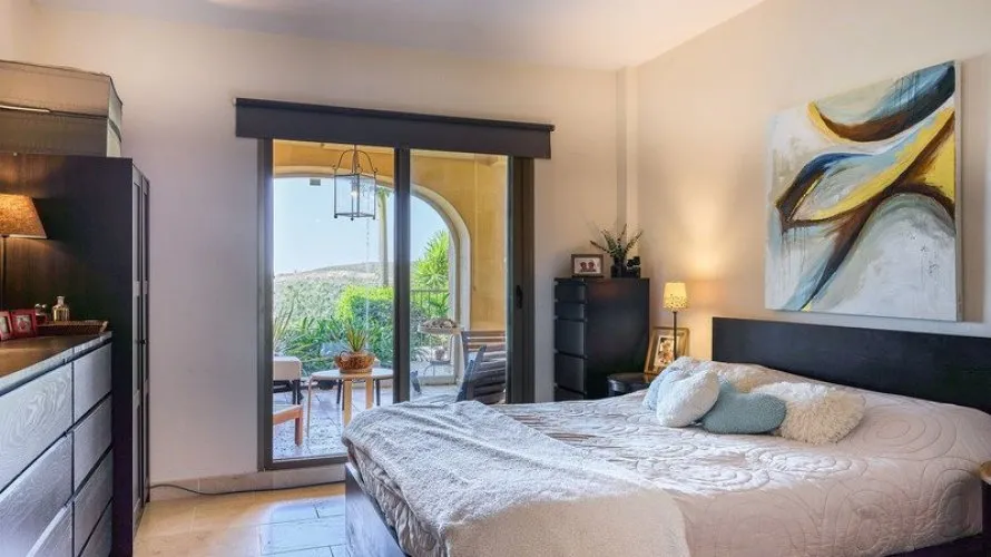 3 bedrooms apartment for sale , Benahavis, Spain No. 891 № 19