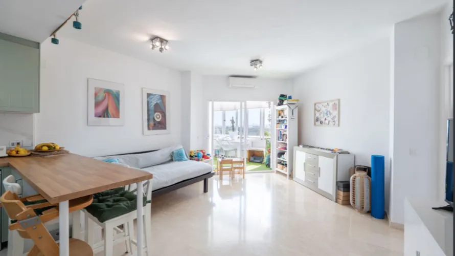 1 bedroom apartment for sale , Estepona, Spain No. 1003