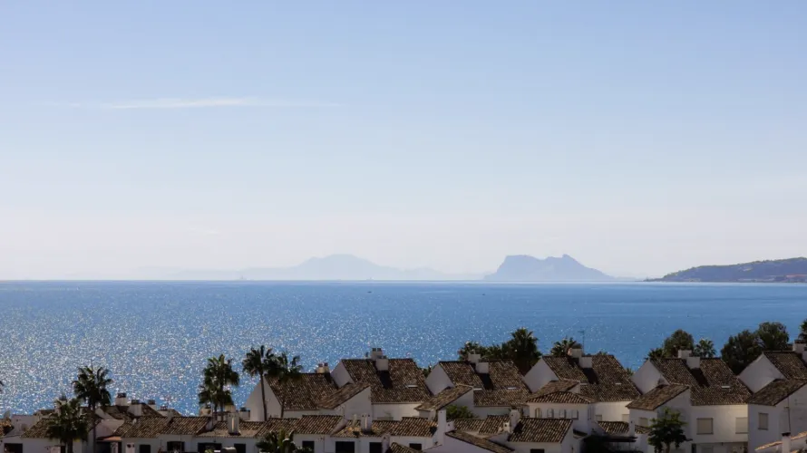3 bedrooms penthouse for sale , Estepona, Spain No. 694 № 1