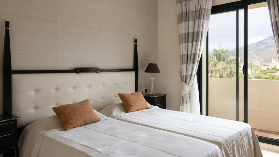 4 bedrooms duplex for sale , Benahavis, Spain No. 225 № 1