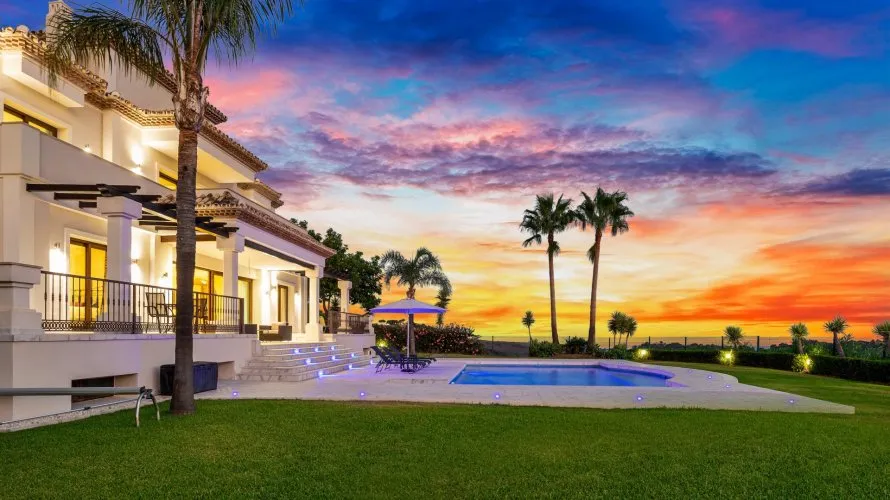 6 bedrooms villa for sale , Benahavis, Spain No. 664 № 2
