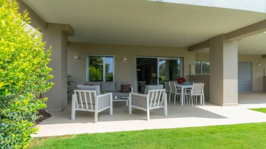 2 bedrooms apartment for sale , Estepona, Spain No. 348 № 5