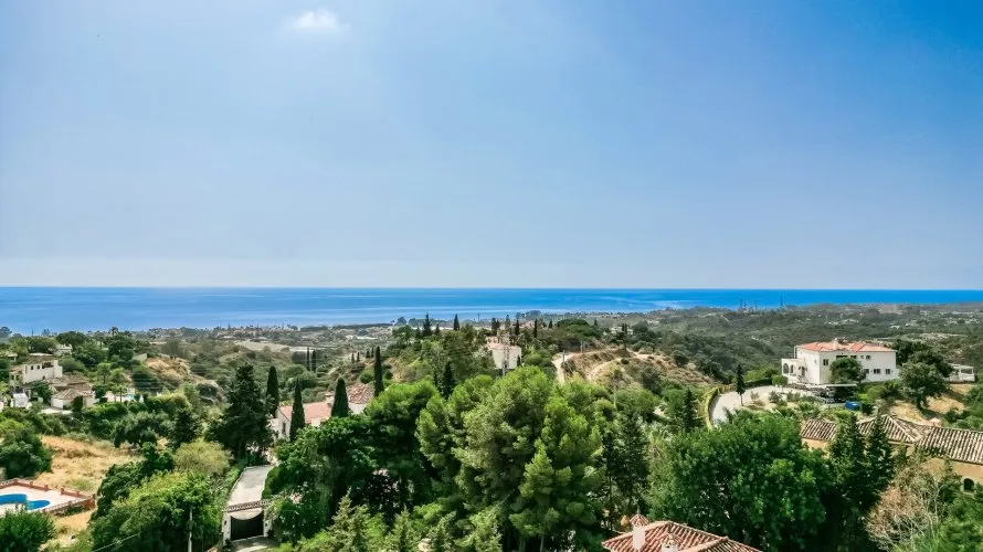 5 bedrooms villa for sale , Estepona, Spain No. 516 № 1