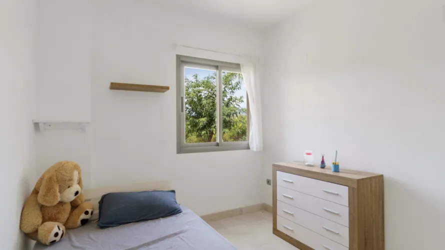 3 bedrooms apartment for sale , Estepona, Spain No. 649 № 22